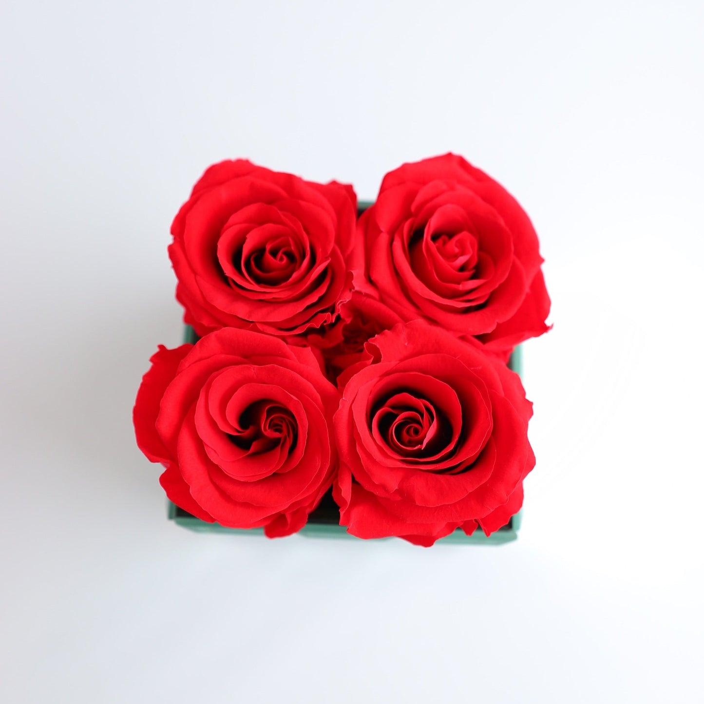 Petite Gatsby Mirrored Rose Centerpiece