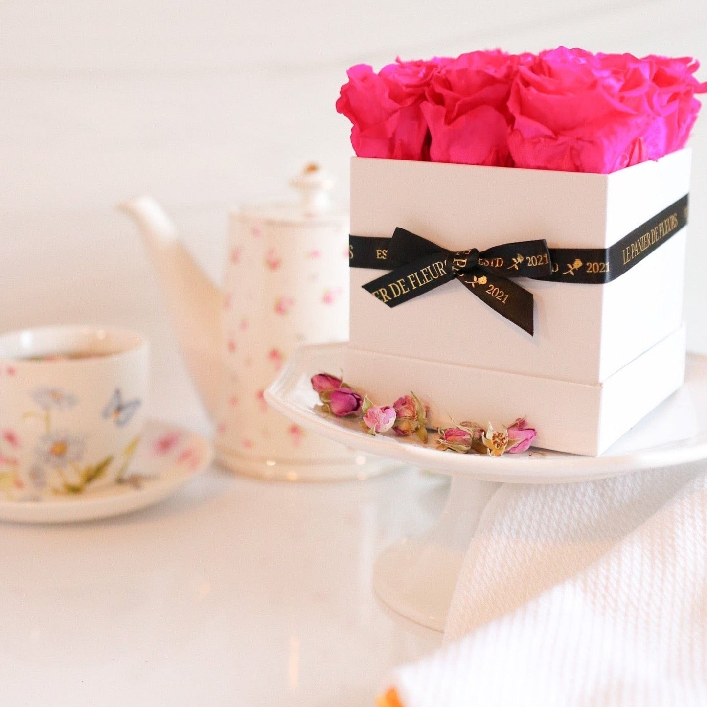 Classic Square Rose Box