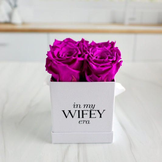 WIFEY ERA rose box