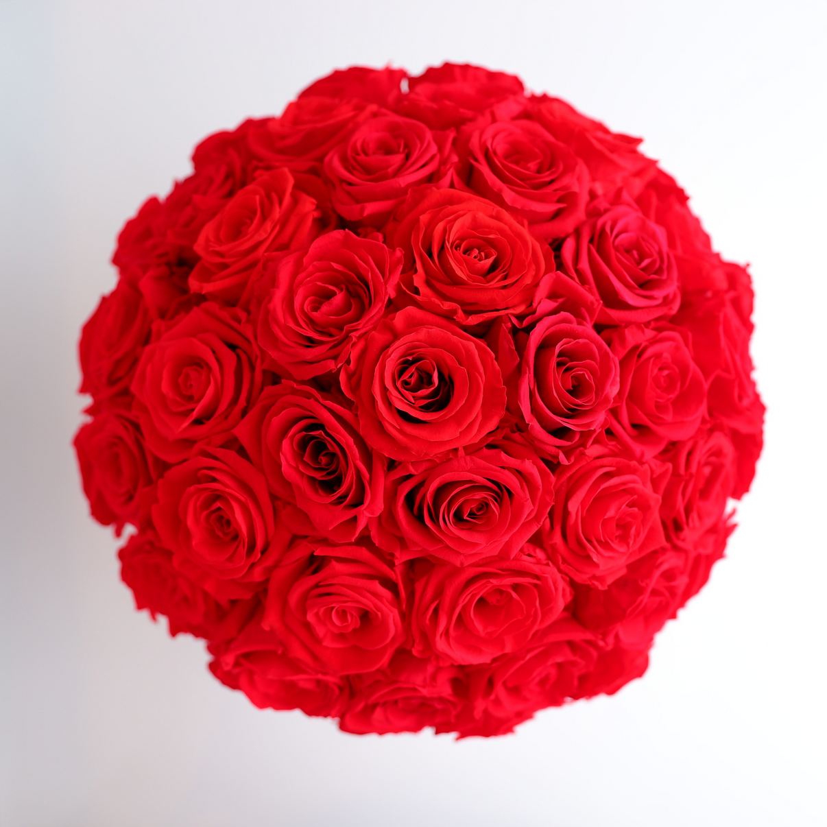 Golden Round Half Ball Rose Centerpiece – Le Panier De Fleurs